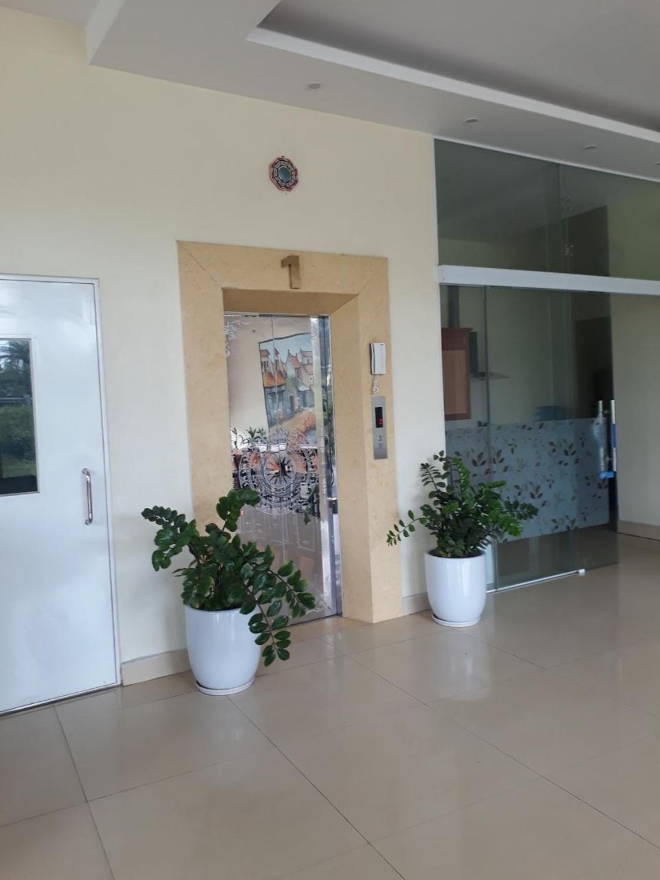 Anova 2 Hotel Hanoi Bagian luar foto